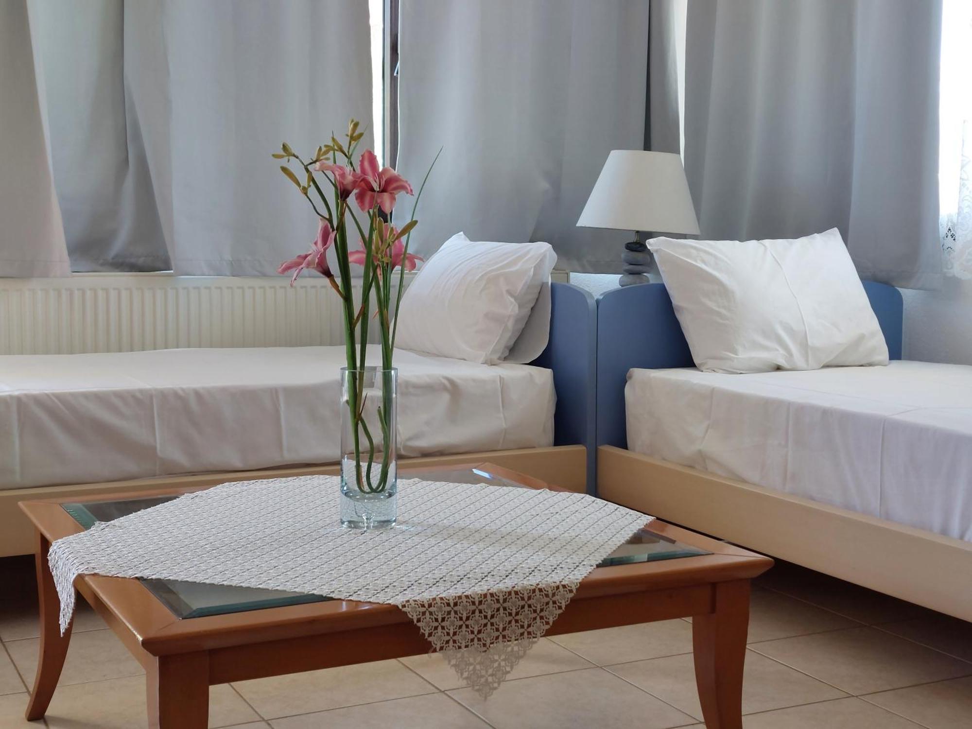 Dora'S House Comfortable Apartment With A Yard And View Pyrgadikia Buitenkant foto