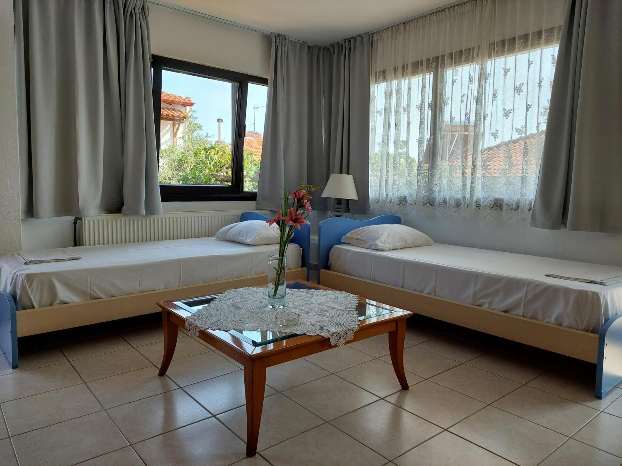 Dora'S House Comfortable Apartment With A Yard And View Pyrgadikia Buitenkant foto
