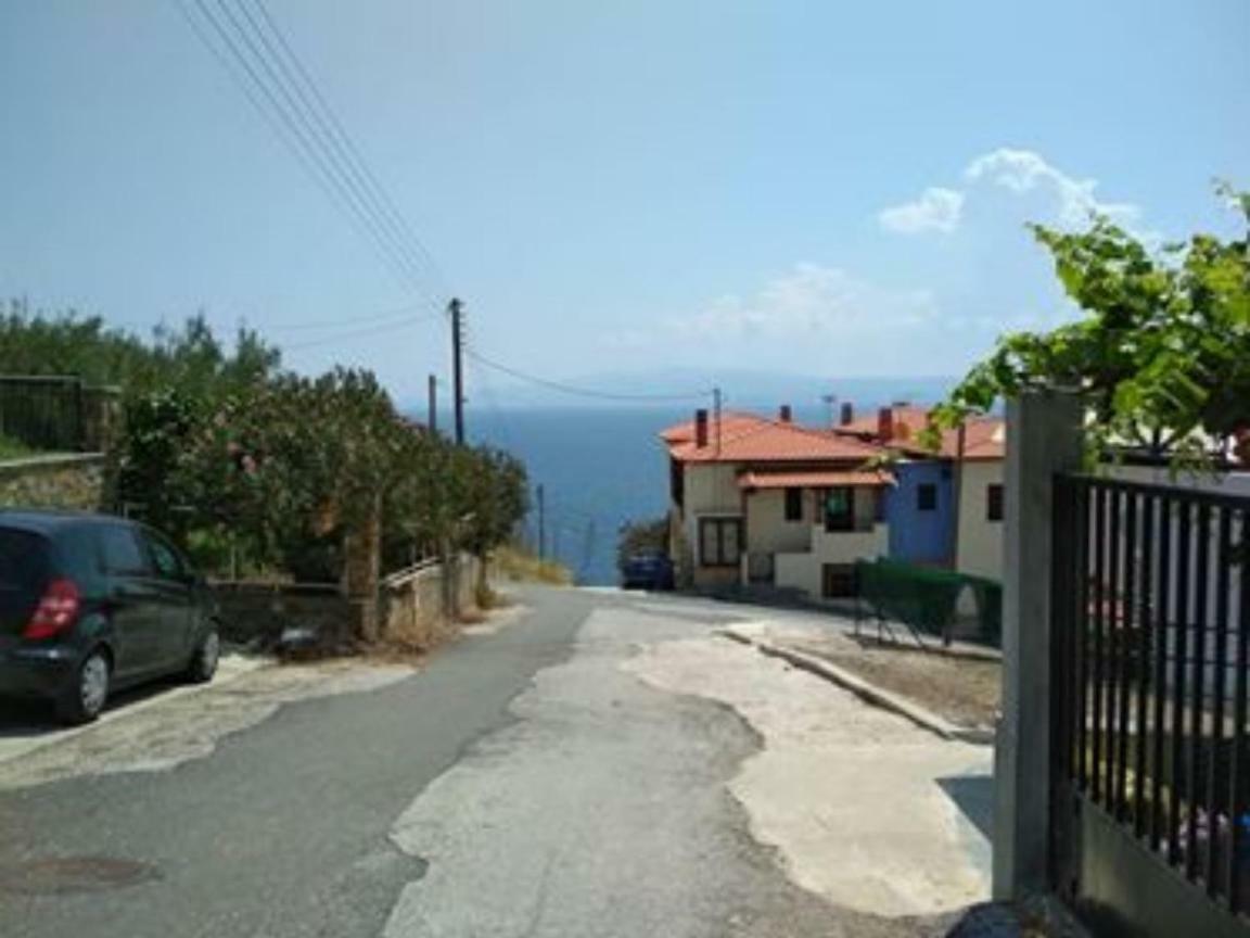 Dora'S House Comfortable Apartment With A Yard And View Pyrgadikia Buitenkant foto